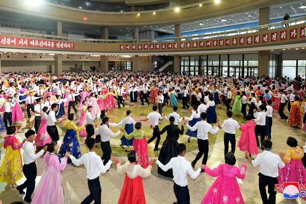 North Korea Threatens to Punish Parents and Teachers for Teenage Sex