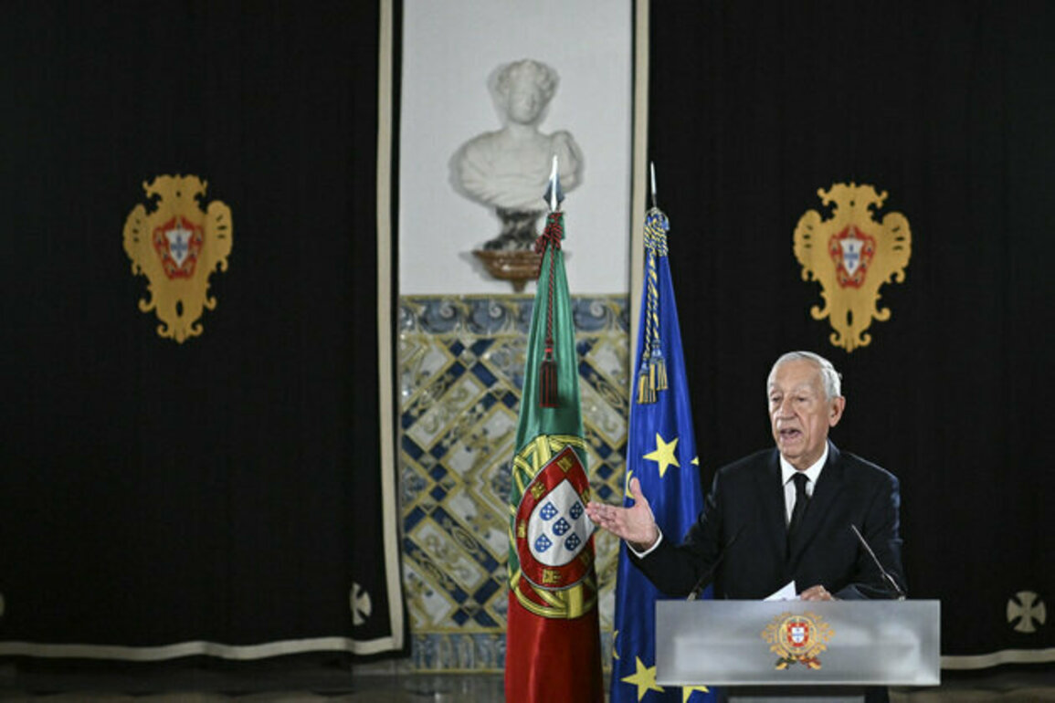 Portuguese President calls early election for May 18