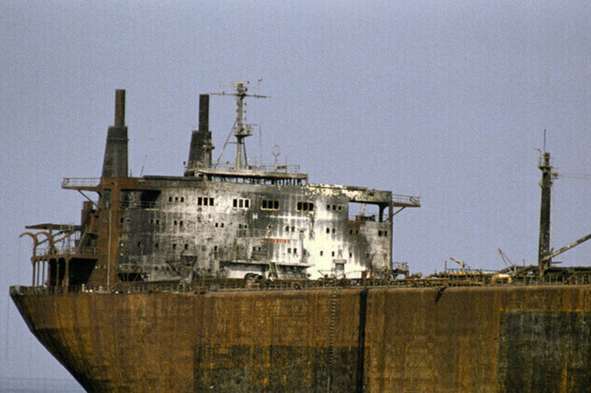 India slashes gas supply to industries  Reuters