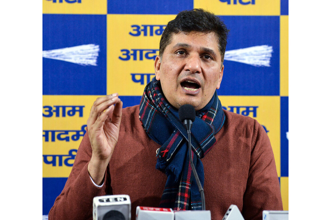 AAP's Saurabh Bharadwaj writes to Delhi LG, demands strict action against ABVP karyakartas who forcibly entered Gargi College
