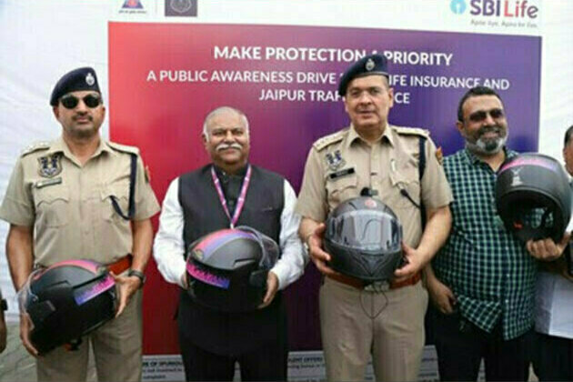SBI Life Insurance and Jaipur Traffic Police host a public awareness drive to aid helmet adoption in the Pink City