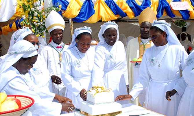 Pope Benedicts hails Ugandan Nun Pope Benedicts hails Ugandan Nun