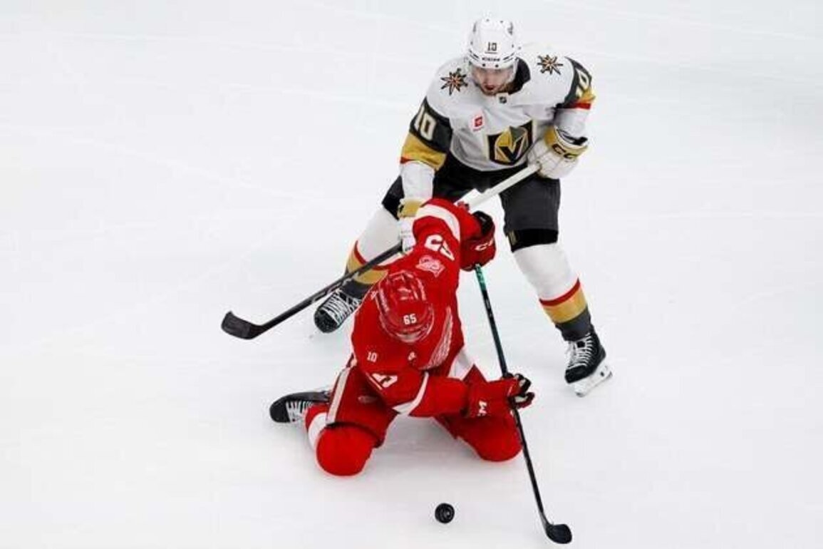 NHL roundup: Tomas Hertl, Knights rally past Wings for OT win