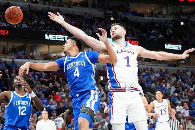Kansas strengthens grip on No. 1; top 9 unchanged in poll