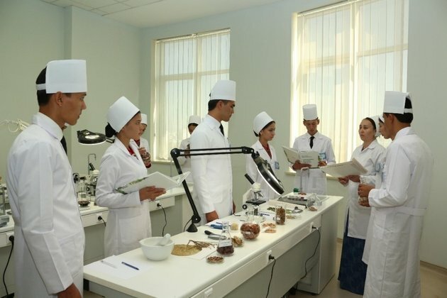 Turkmenistan: Guess WHO&#039;s coming to dinner