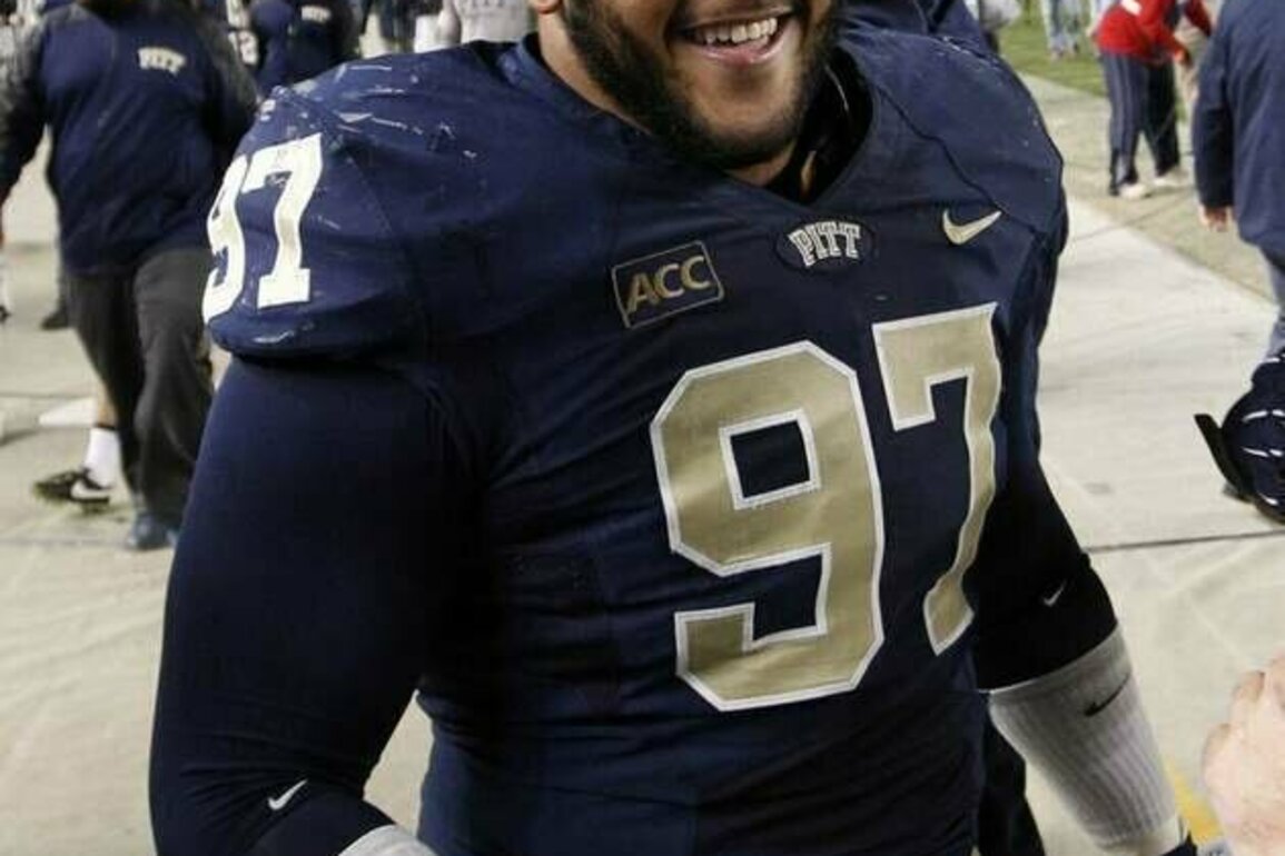 Pitt retiring Aaron Donald's No. 97 jersey next month