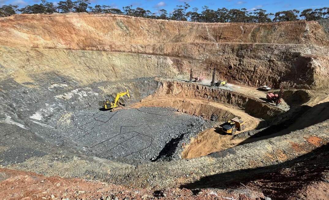 The Munda pit