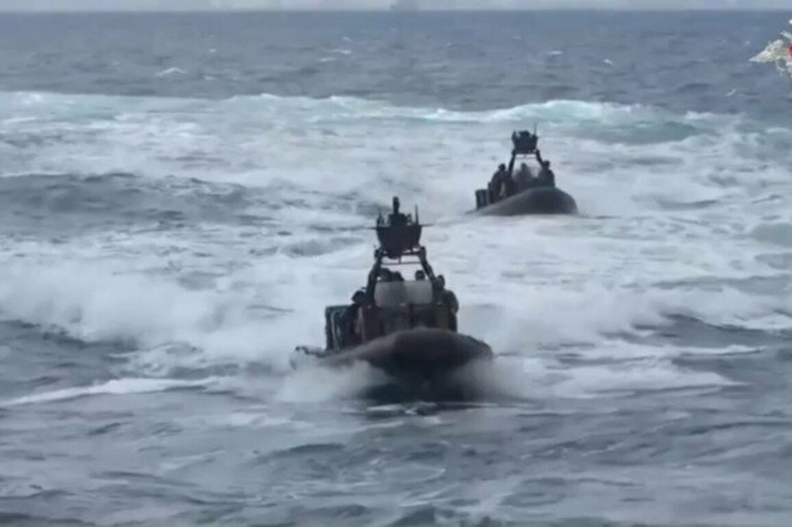 Russia and Egypt hold joint naval drills 
