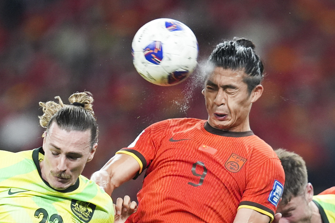 (SP)XINHUA-PICTURES OF THE YEAR 2025-SPORTS NEWS