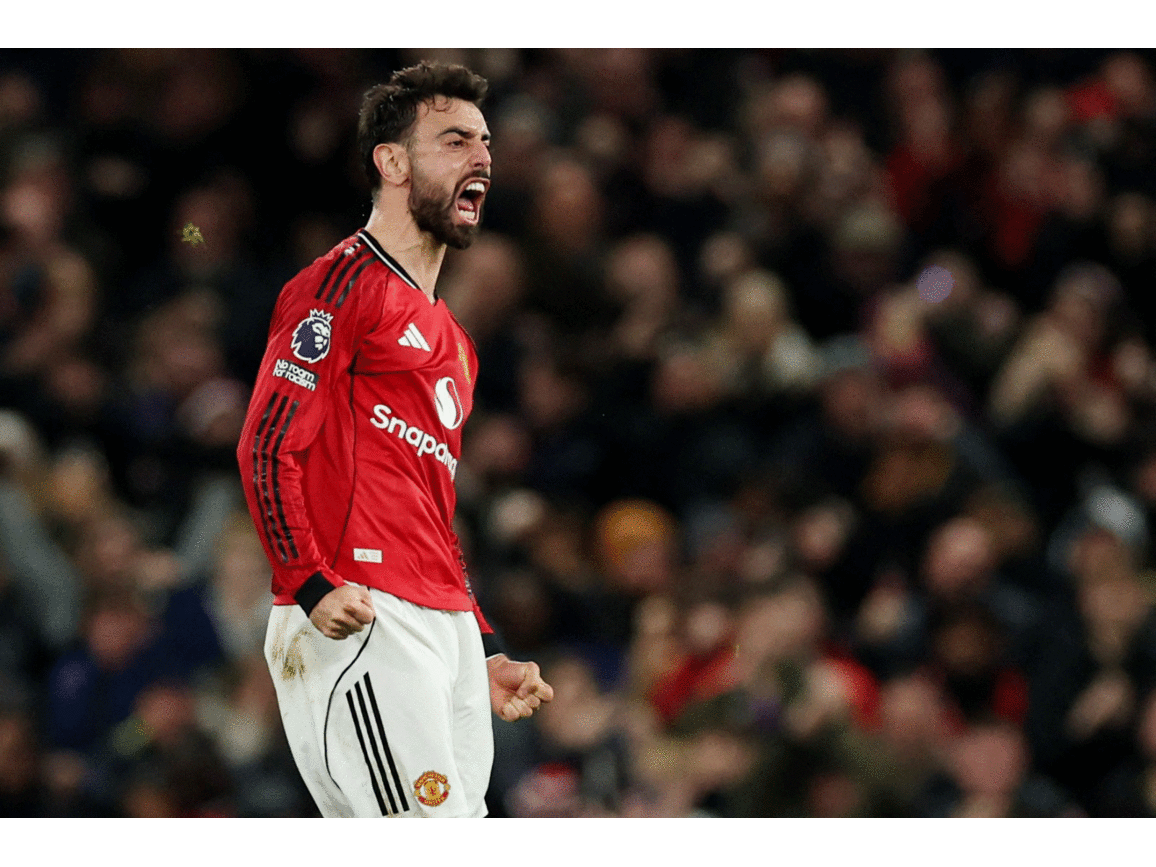 Bruno Fernandes wants to win more trophies with Manchester United, feels squad has "good energy"