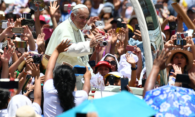 Amazon's indigenous people 'never so threatened': pope Amazon's indigenous people 'never so threatened': pope