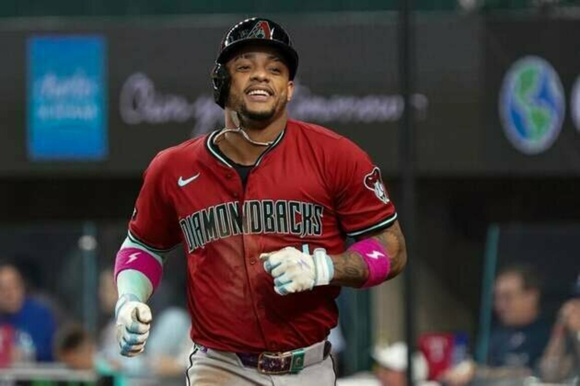 Ketel Marte's late homer gives D-backs series win over Rangers