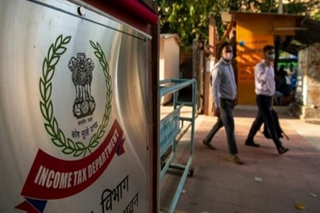I-T dept Bihar detects Rs 100-cr unaccounted income, seizes Rs 5 cr in cash, jewellery in 5 cities