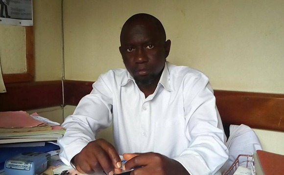 Dr. Kiyemba akulira eddwaaliro ly'e Rakai afudde obulwadde bwa Covid 19. Dr. Kiyemba akulira eddwaaliro ly'e Rakai afudde obulwadde bwa Covid 19.