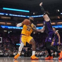 DeMar DeRozan puts up 32 as Kings extend Lakers' slump