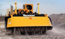  Vermeer's T1255DD in operation