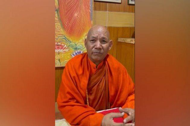 Bhikkhu Sanghasena, recipient of PM Yoga Awards 2021, to organise 'biggest' Yoga camp alongside Ladakh's Pangong Lake