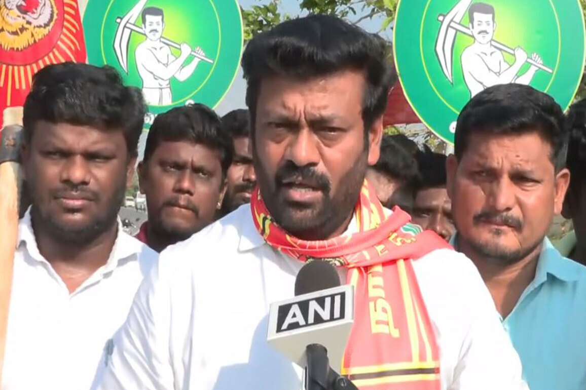 Tamil Nadu: NTK's Jallikattu Rajesh launches campaign with Mavadi Kulam Lake cleaning drive ahead of Assembly elections