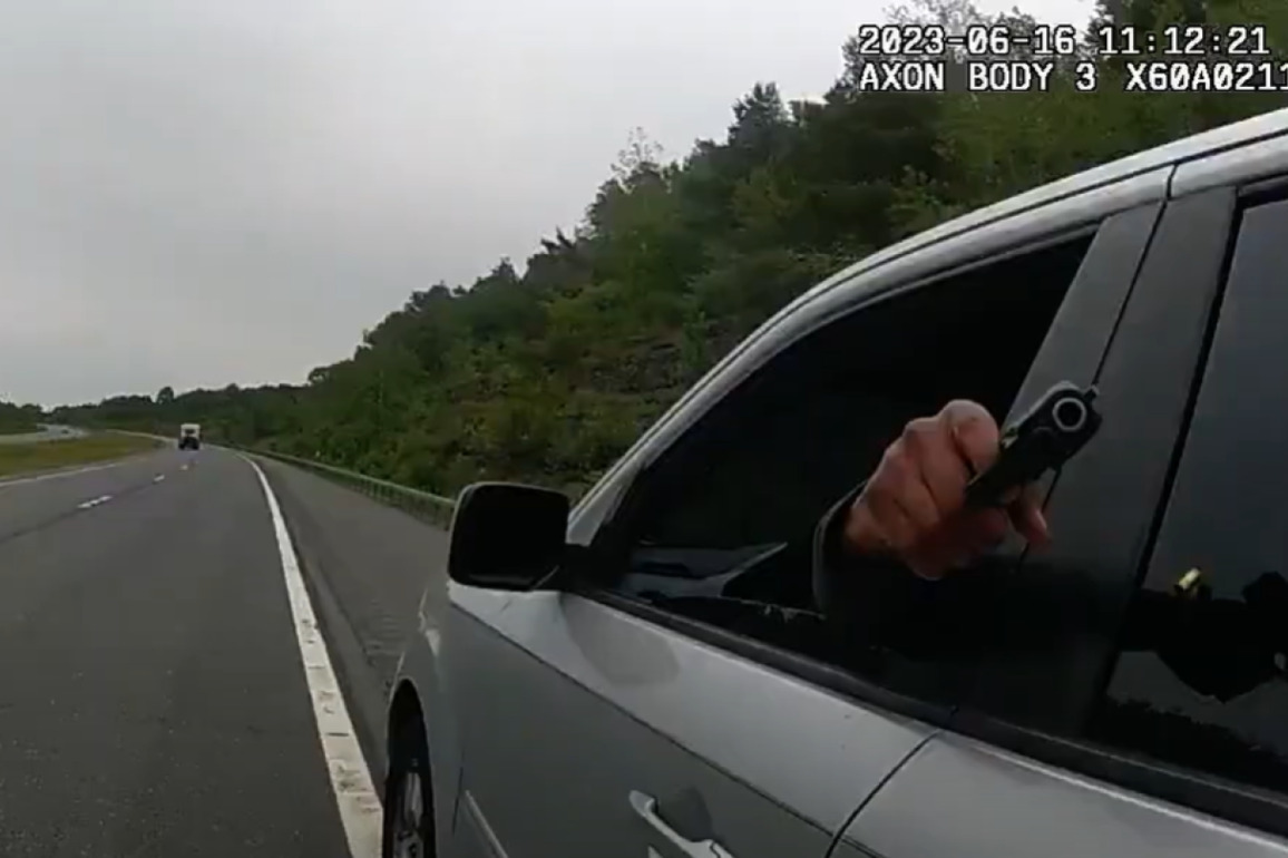 BWC- N.Y. trooper returns fire, pursues suspect after being shot during 2023 traffic stop
