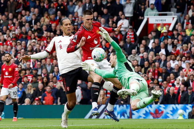 Premier League: Manchester United beat Liverpool 3-2, confirm UEFA CL spot