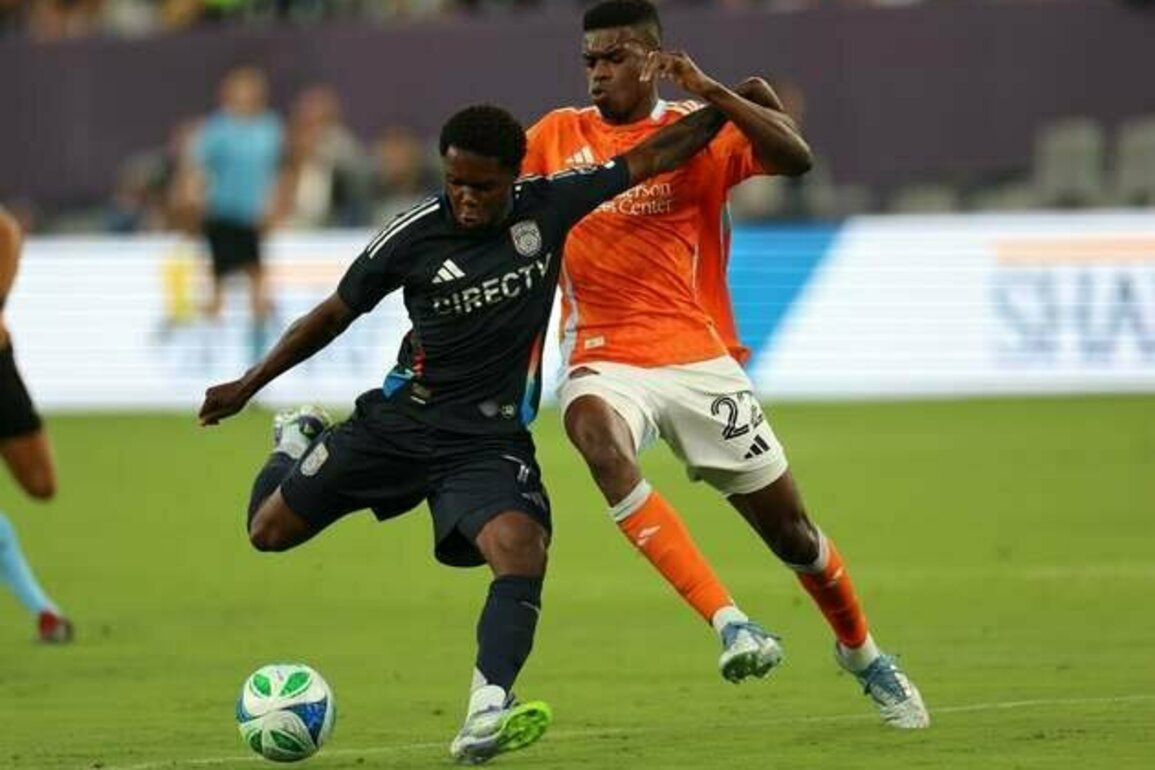 Dynamo rally late, edge San Diego FC in stoppage time