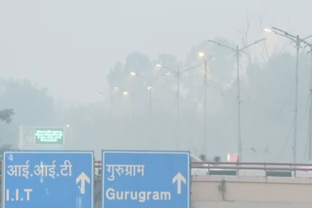 Air Quality in Delhi deteriorates further; AQI touches 421, enters 'Severe' category
