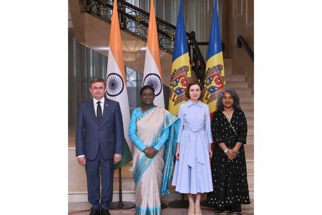President Droupadi Murmu attends banquet hosted by Moldovan counterpart, interacts with Indian community