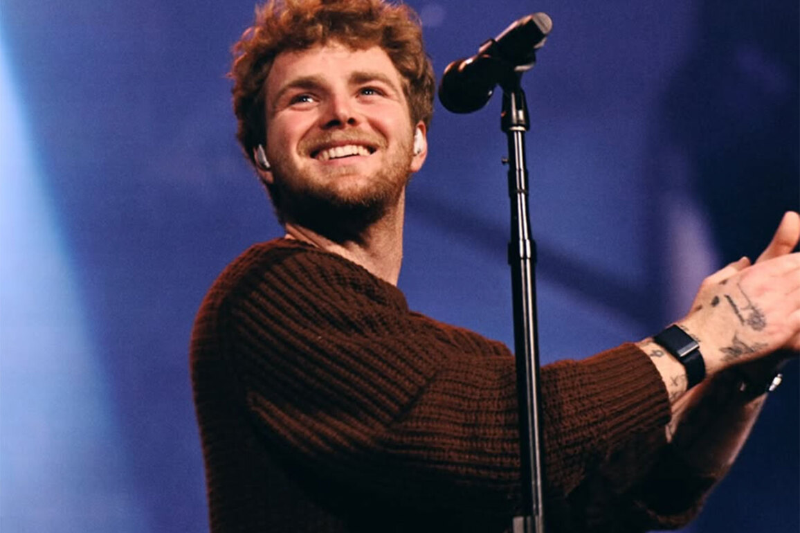 Alex Warren jokes Ed Sheeran stopped replying to his emails