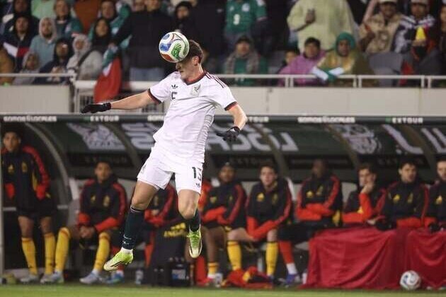 Guillermo Ochoa makes Mexico's roster for record sixth World Cup