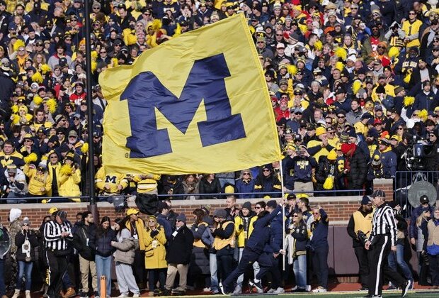 Michigan ascends to No. 1 in AP poll; Georgia plummets to No. 6