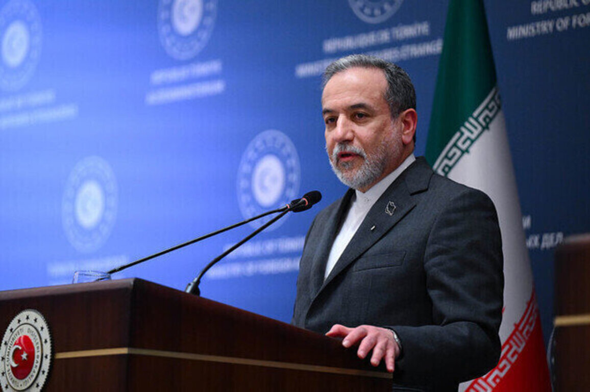 Iran to present nuclear deal draft to US in days  FM