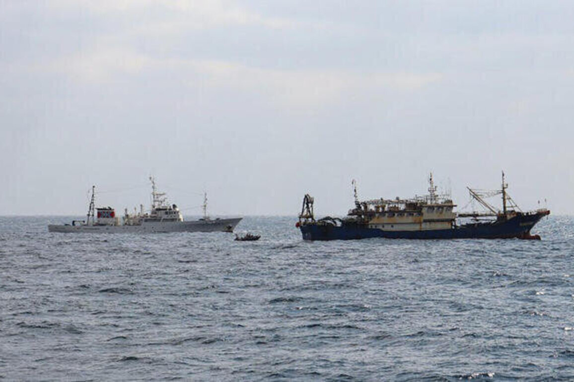 Japan seizes Chinese fishing boat and arrests captain