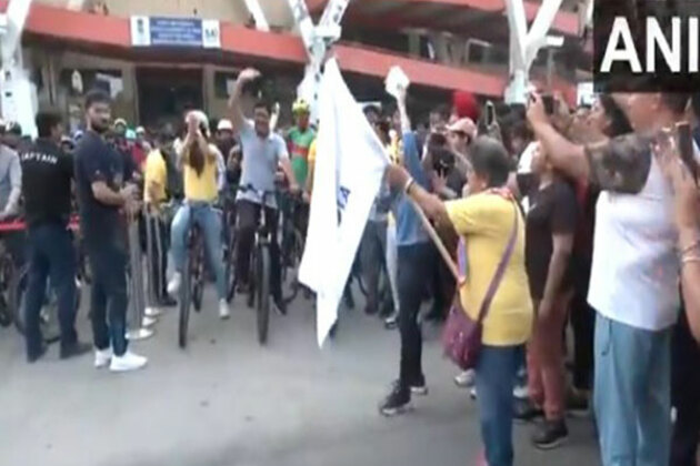Delhi: Indian Railways flags off 'Fit India Sundays on Cycle' from Jawaharlal Nehru Stadium