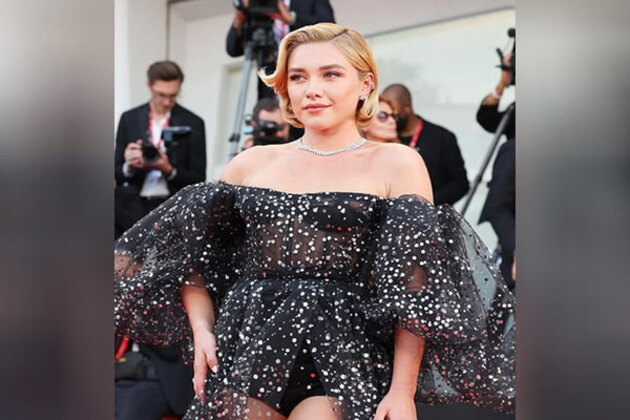 Florence Pugh calls 'Thunderbolts' "badass indie, A24-feeling assassin movie"