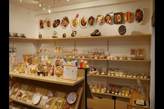 Tourists visit Tokyo's Kappabashi street to buy kitchen tools