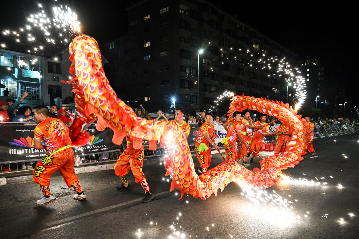 SOUTH AFRICA-CAPE TOWN-CARNIVAL-CHINESE CULTURAL ELEMENTS