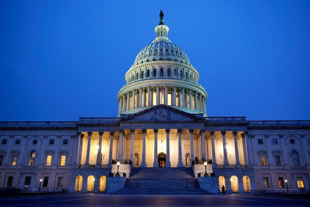 Ginsburg is First Woman to Lie in State at US Capitol