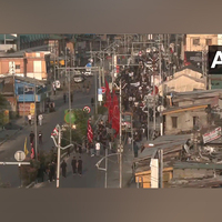 Srinagar: People gather in big numbers to participate in Muharram procession