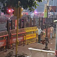"Suddenly a loud explosion... my vehicle's windows were all broken," says Delhi blast eyewitness