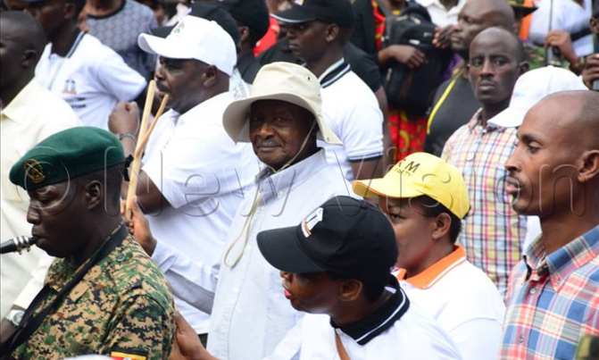 Corruption walk: The VIP parade that paralysed traffic Corruption walk: The VIP parade that paralysed traffic