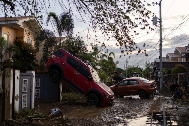 Typhoon Kalmaegi heads for Vietnam; Emergency declared as another typhoon set to hit Philippines
