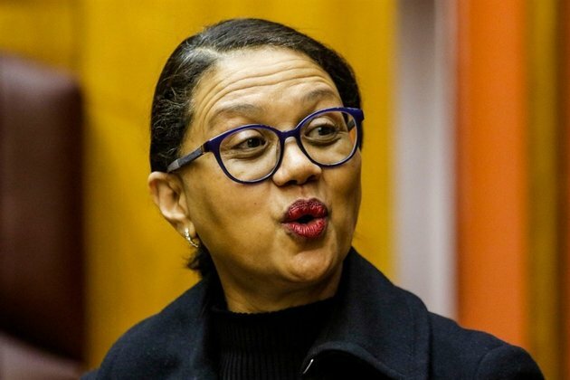 Motau blasts firms&#039; innocence plea in strategic oil stocks deal