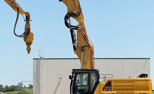 The driverless Develon DX225LC-7X excavator  