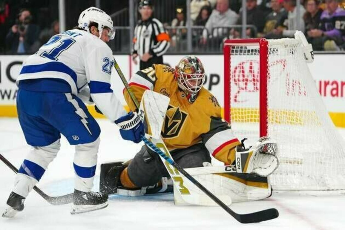 Lightning erase early deficit, double up Golden Knights