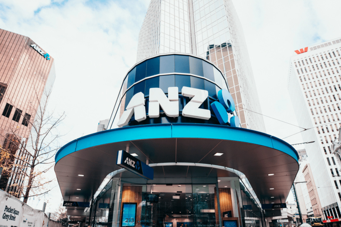 Biggest bank bottom of customer rankings