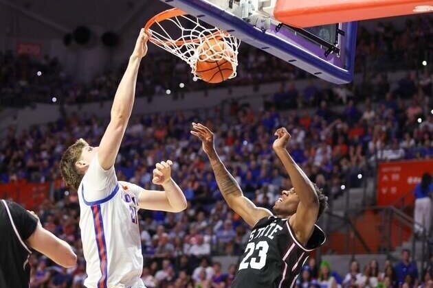 Top 25 roundup: No. 5 Florida blitzes Mississippi State, seals SEC title