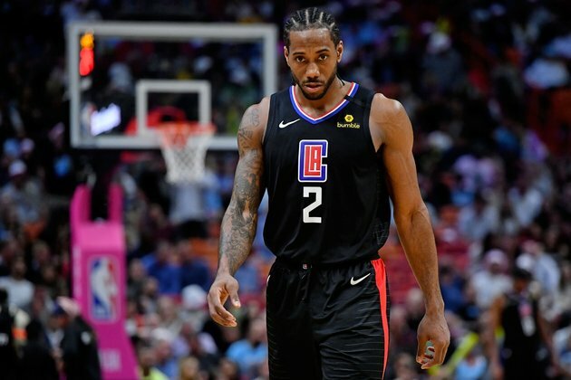 Minus George, Leonard leads Clippers against Magic