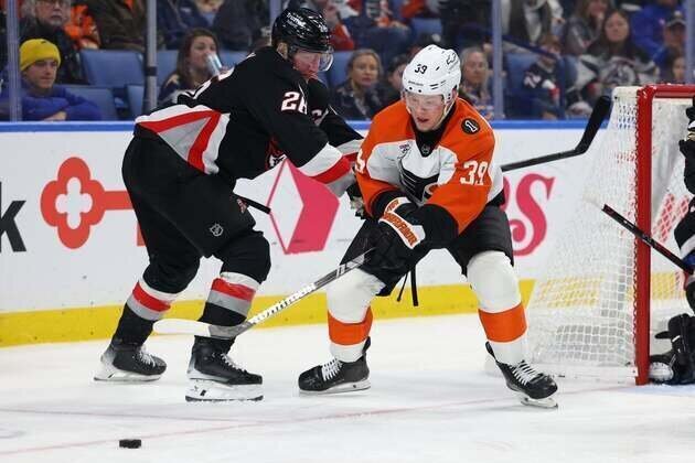 Flyers aim to halt skid vs. torrid Sabres