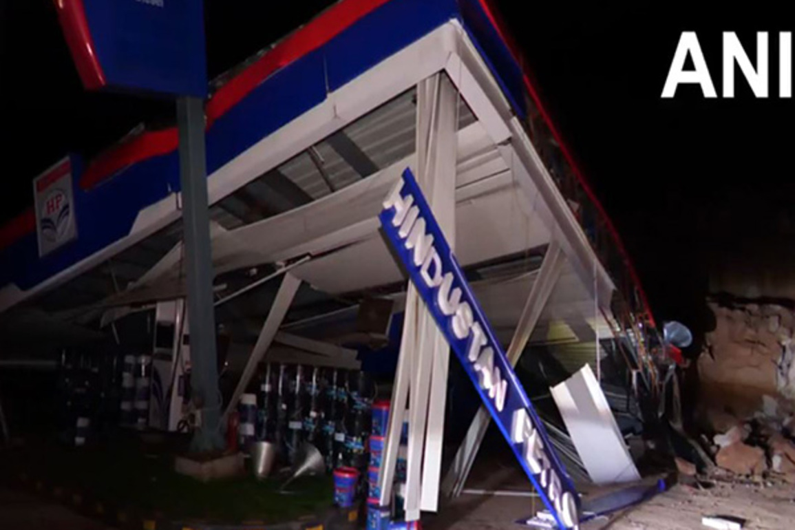 J-K: Massive landslide triggered by rainfall crushes petrol pump under its debris on Udhampur highway