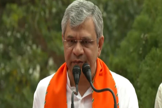 "His struggle finally ended when Article 370 was abrogated" Railway Minister Ashwini Vaishnaw on Syama Prasad Mookerjee's birth anniversary
